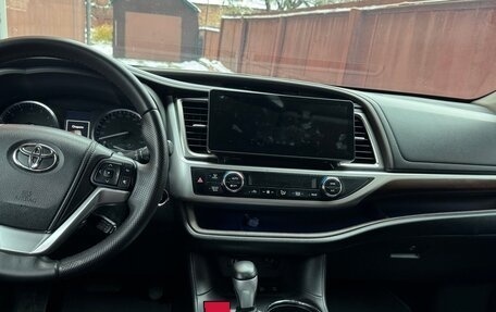 Toyota Highlander III, 2014 год, 3 155 000 рублей, 27 фотография