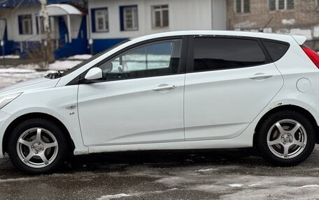 Hyundai Solaris II рестайлинг, 2013 год, 940 000 рублей, 4 фотография