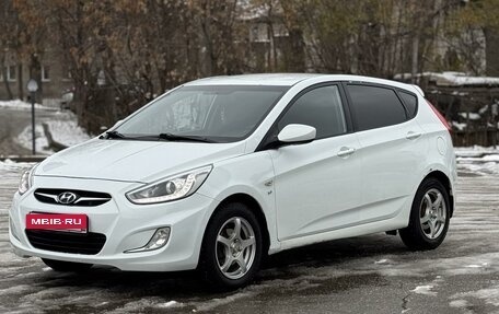 Hyundai Solaris II рестайлинг, 2013 год, 940 000 рублей, 5 фотография