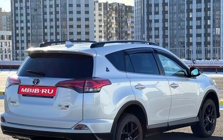 Toyota RAV4, 2019 год, 2 927 000 рублей, 6 фотография