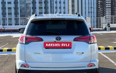 Toyota RAV4, 2019 год, 2 927 000 рублей, 5 фотография