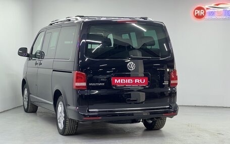 Volkswagen Multivan T5, 2012 год, 2 650 000 рублей, 2 фотография