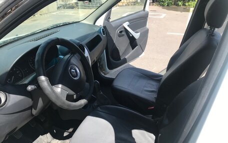 Renault Logan I, 2013 год, 385 000 рублей, 4 фотография