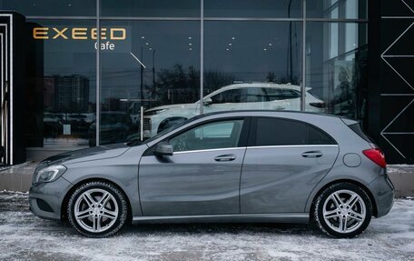 Mercedes-Benz A-Класс, 2013 год, 1 550 000 рублей, 2 фотография