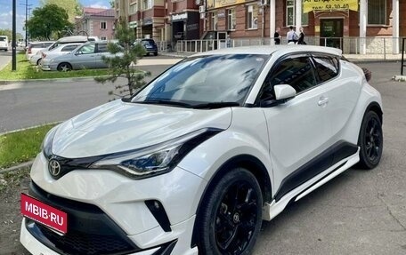 Toyota C-HR I рестайлинг, 2020 год, 2 580 000 рублей, 1 фотография