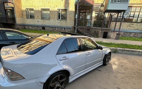 Lexus IS II рестайлинг 2, 2000 год, 1 310 000 рублей, 3 фотография