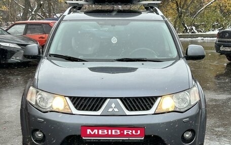 Mitsubishi Outlander III рестайлинг 3, 2007 год, 1 080 000 рублей, 2 фотография