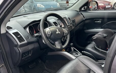 Mitsubishi Outlander III рестайлинг 3, 2007 год, 1 080 000 рублей, 15 фотография