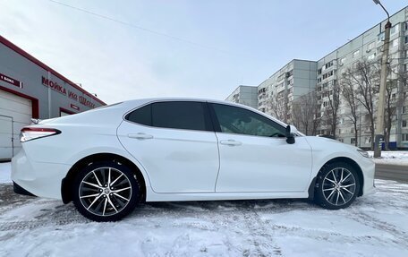 Toyota Camry, 2021 год, 3 700 000 рублей, 4 фотография