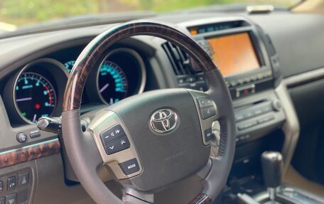 Toyota Land Cruiser 200, 2011 год, 3 250 000 рублей, 32 фотография