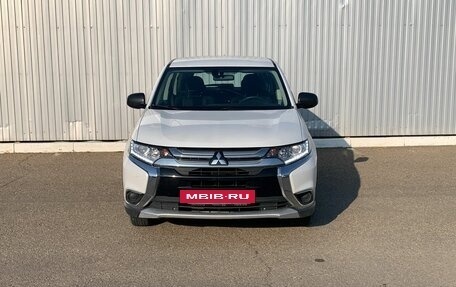 Mitsubishi Outlander III рестайлинг 3, 2017 год, 2 020 000 рублей, 2 фотография