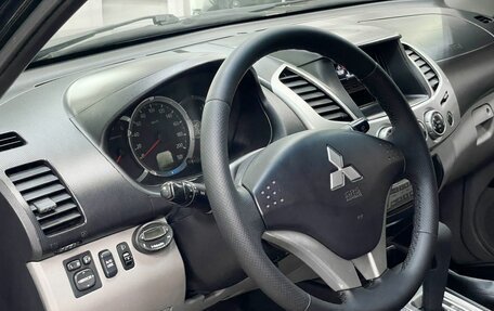 Mitsubishi L200 IV рестайлинг, 2011 год, 1 699 000 рублей, 10 фотография