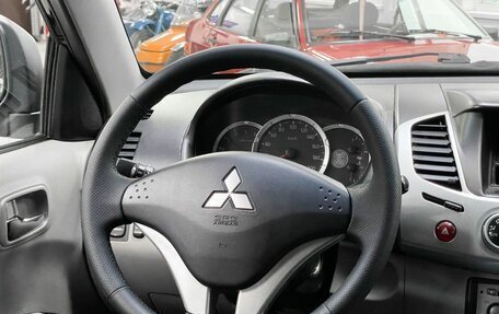 Mitsubishi L200 IV рестайлинг, 2011 год, 1 699 000 рублей, 22 фотография