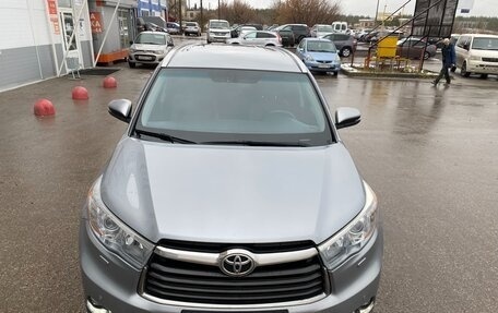 Toyota Highlander III, 2014 год, 3 145 000 рублей, 3 фотография