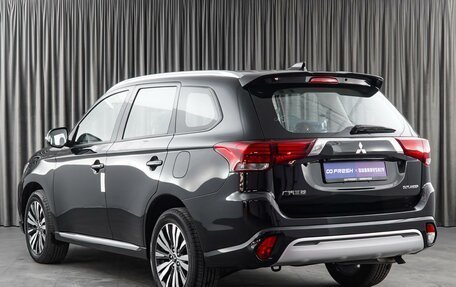 Mitsubishi Outlander III рестайлинг 3, 2022 год, 3 810 000 рублей, 2 фотография