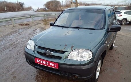 Chevrolet Niva I рестайлинг, 2015 год, 600 000 рублей, 4 фотография