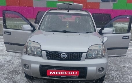 Nissan X-Trail, 2004 год, 800 000 рублей, 9 фотография