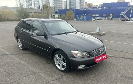 Toyota Altezza, 2001 год, 950 000 рублей, 4 фотография