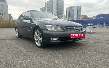 Toyota Altezza, 2001 год, 950 000 рублей, 11 фотография