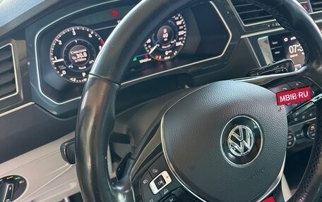 Volkswagen Tiguan II, 2017 год, 2 999 000 рублей, 7 фотография