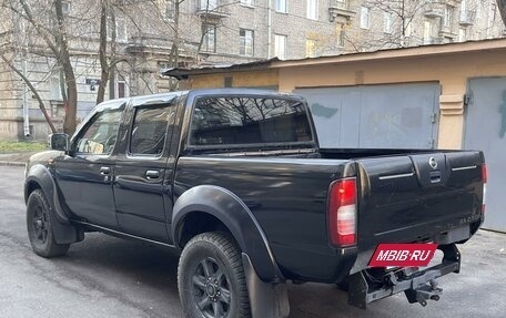 Nissan NP300, 2009 год, 750 000 рублей, 10 фотография