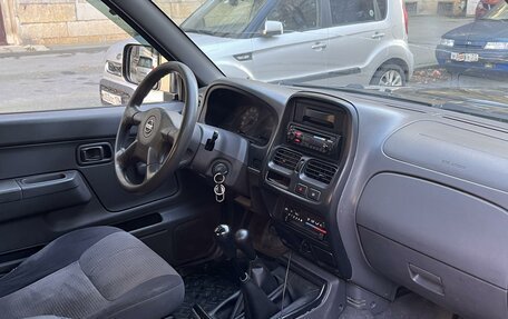 Nissan NP300, 2009 год, 750 000 рублей, 21 фотография