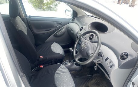 Toyota Vitz, 2002 год, 450 000 рублей, 16 фотография