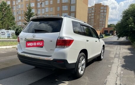 Toyota Highlander III, 2011 год, 2 790 000 рублей, 6 фотография