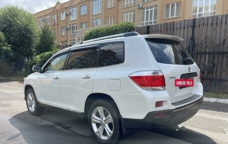 Toyota Highlander III, 2011 год, 2 790 000 рублей, 9 фотография