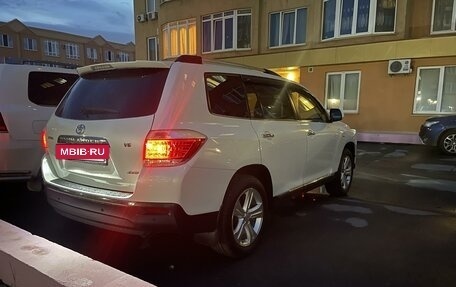 Toyota Highlander III, 2011 год, 2 790 000 рублей, 5 фотография