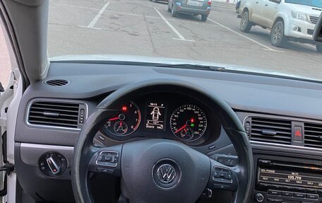 Volkswagen Jetta VI, 2013 год, 940 000 рублей, 9 фотография