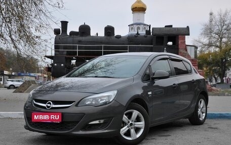 Opel Astra J, 2014 год, 1 199 000 рублей, 1 фотография