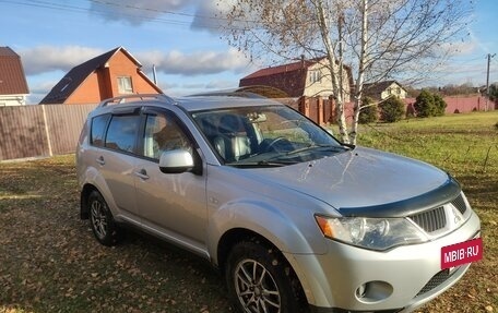 Mitsubishi Outlander III рестайлинг 3, 2008 год, 650 000 рублей, 3 фотография