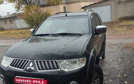 Mitsubishi Pajero Sport II рестайлинг, 2012 год, 2 100 000 рублей, 2 фотография