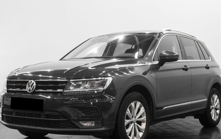 Volkswagen Tiguan II, 2018 год, 2 409 000 рублей, 1 фотография