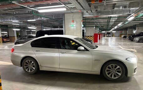 BMW 5 серия, 2015 год, 2 550 000 рублей, 6 фотография