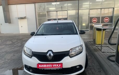 Renault Logan II, 2016 год, 725 000 рублей, 2 фотография