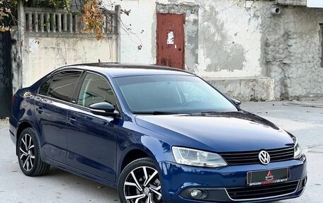 Volkswagen Jetta VI, 2014 год, 1 297 000 рублей, 3 фотография