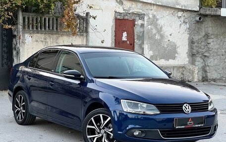 Volkswagen Jetta VI, 2014 год, 1 297 000 рублей, 2 фотография