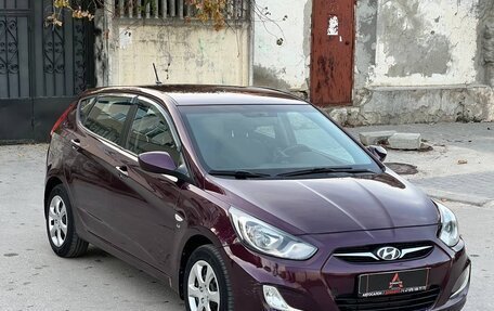 Hyundai Solaris II рестайлинг, 2011 год, 1 097 000 рублей, 10 фотография