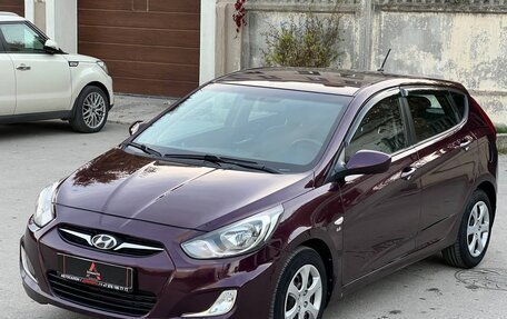 Hyundai Solaris II рестайлинг, 2011 год, 1 097 000 рублей, 28 фотография