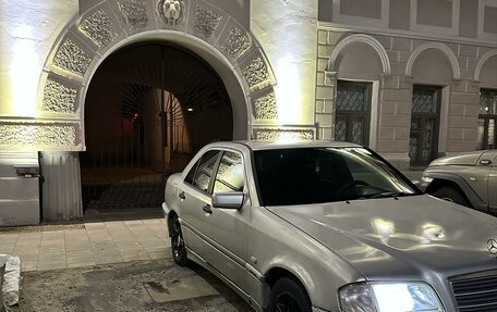 Mercedes-Benz C-Класс, 1999 год, 320 000 рублей, 2 фотография