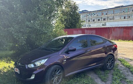 Hyundai Solaris II рестайлинг, 2012 год, 750 000 рублей, 5 фотография