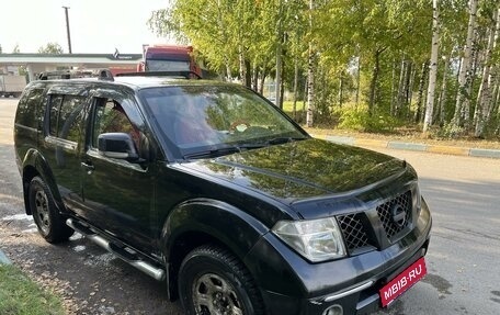 Nissan Pathfinder, 2007 год, 915 000 рублей, 2 фотография