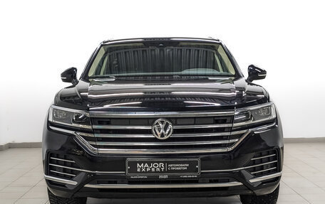 Volkswagen Touareg III, 2020 год, 5 450 000 рублей, 2 фотография