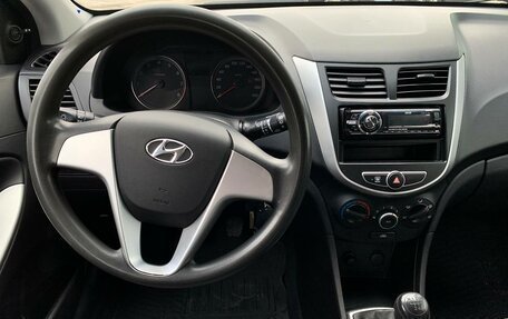 Hyundai Solaris II рестайлинг, 2013 год, 840 000 рублей, 2 фотография