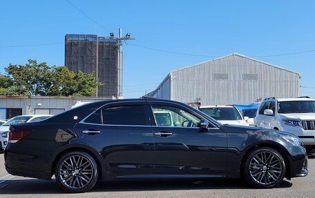 Toyota Crown, 2018 год, 2 700 000 рублей, 12 фотография