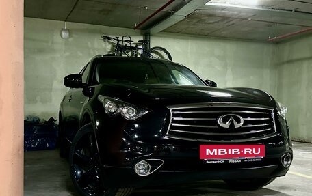 Infiniti FX II, 2011 год, 2 790 000 рублей, 36 фотография