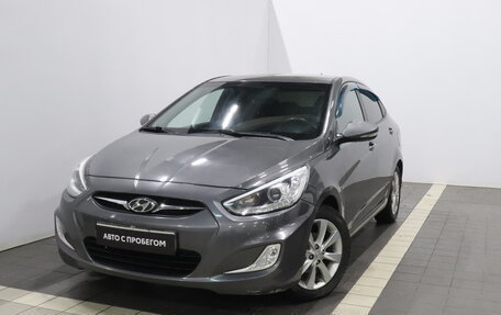 Hyundai Solaris II рестайлинг, 2013 год, 975 000 рублей, 1 фотография