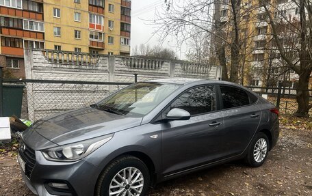 Hyundai Solaris II рестайлинг, 2019 год, 1 470 000 рублей, 1 фотография